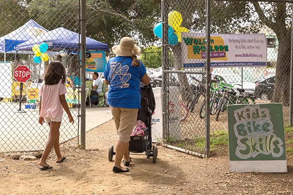 Family arriving at event