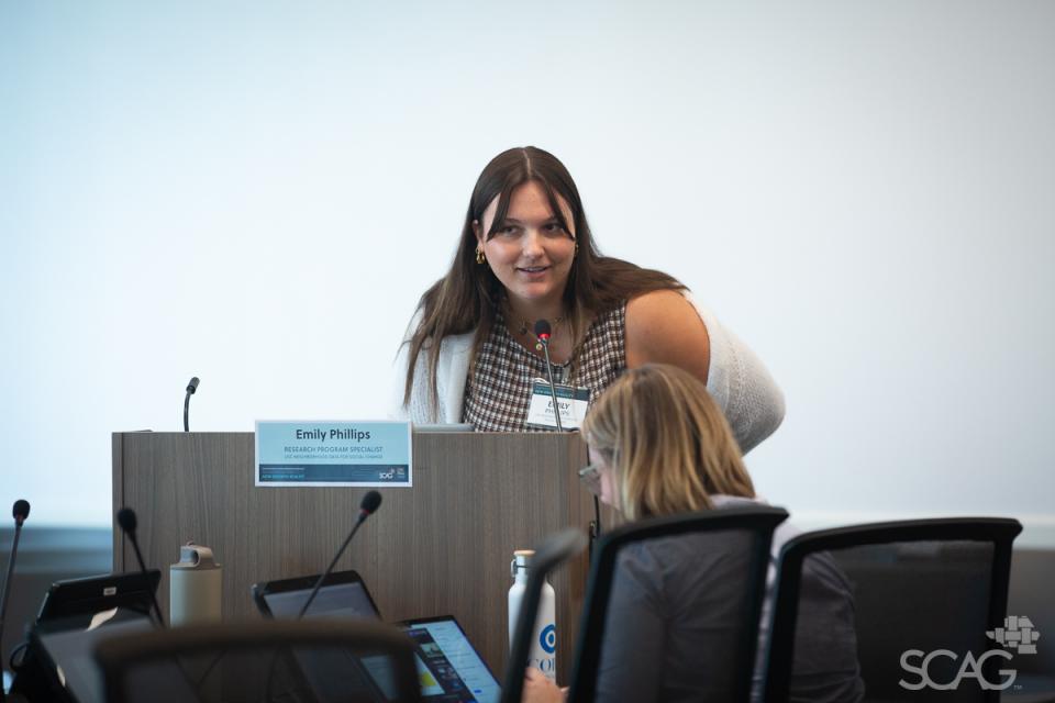 Roundtable discussions at the 2024 Southern California Demographic Workshop.